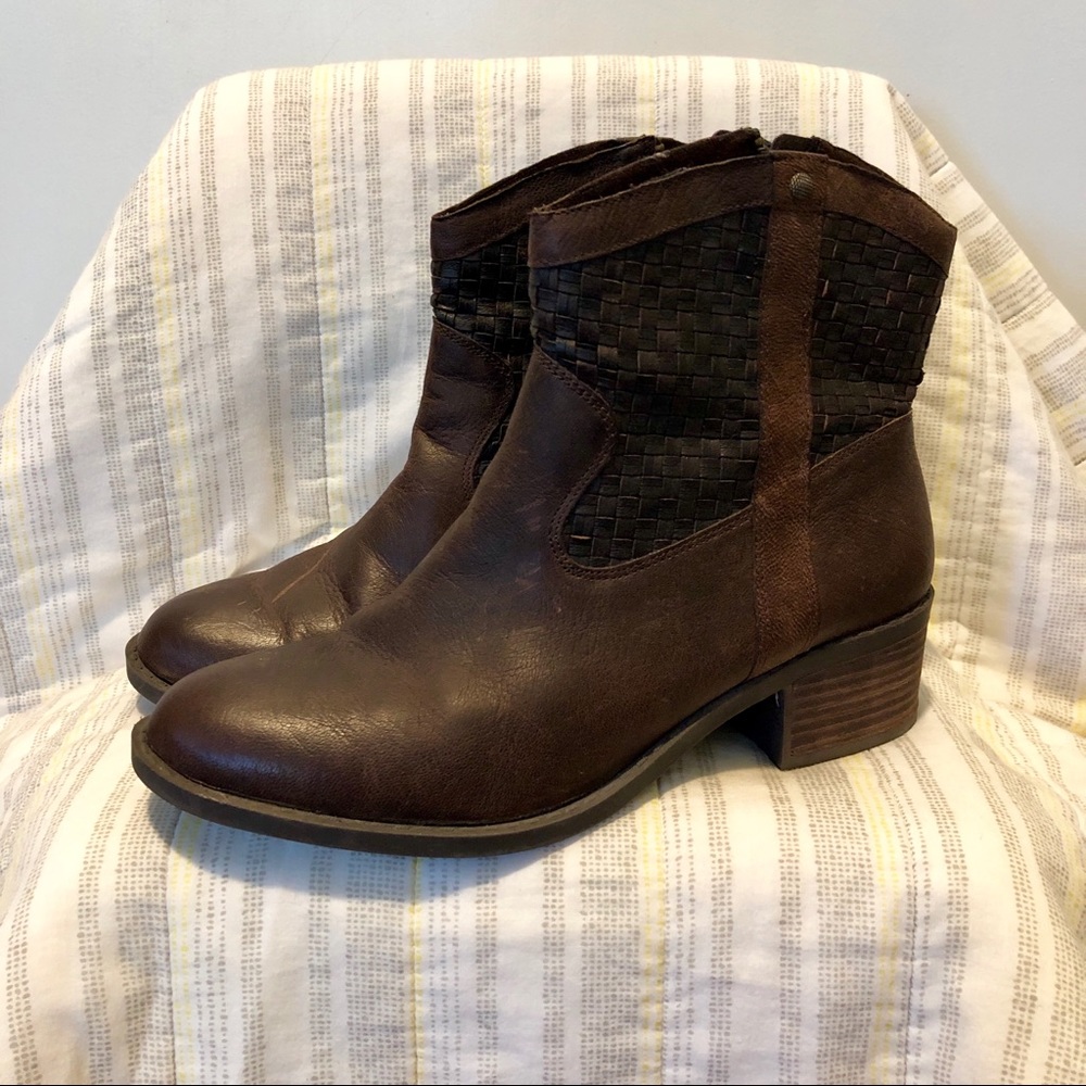 Leather boots